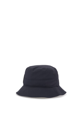 قبعة باكيت بشعار الماركة من التشكيلة الأساسية للسفر